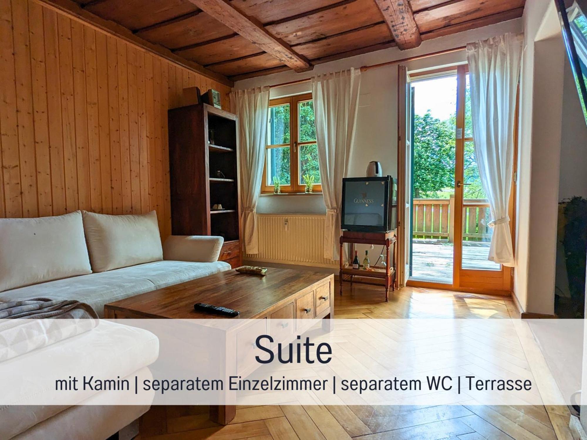 Landhuis Gut Weihersmuehle Leutershausen (Bavaria)
